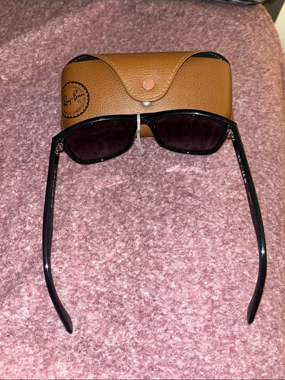 Ray-Ban questions leave